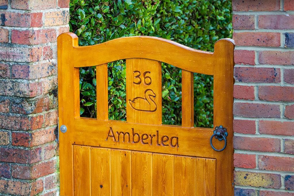 Amberlea Guest House Swanage Exteriör bild